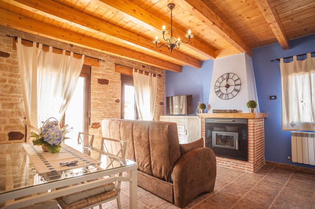 Apartamentos Rurales Millan La Mata de los Olmos Esterno foto
